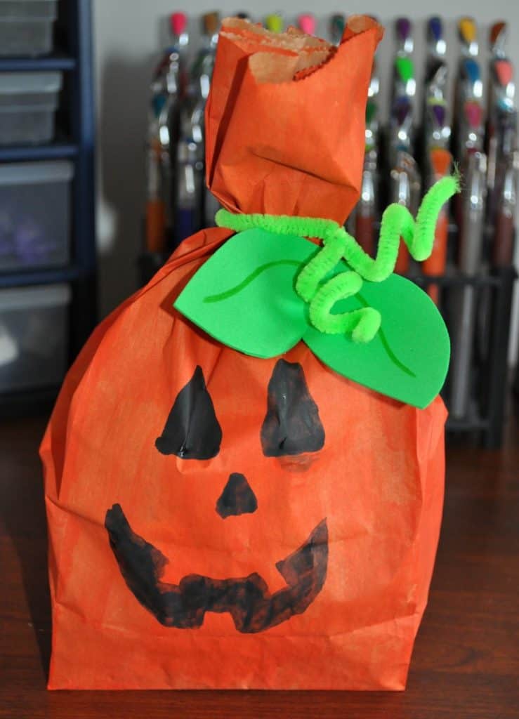 Quick And Easy Pumpkin Treat Bag - Easy Crafts For Kids