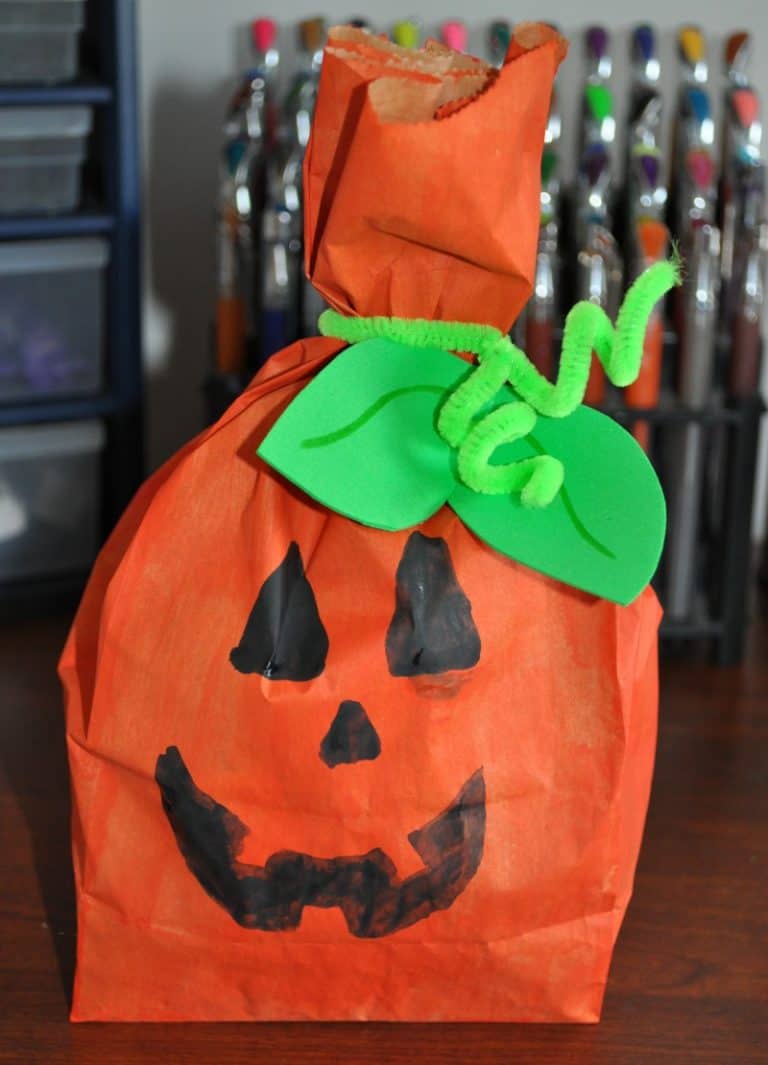 Quick And Easy Pumpkin Treat Bag - Easy Crafts For Kids