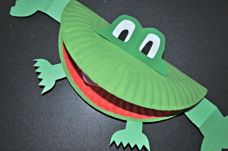 Frog Crafts for Kids - Easy Crafts For Kids