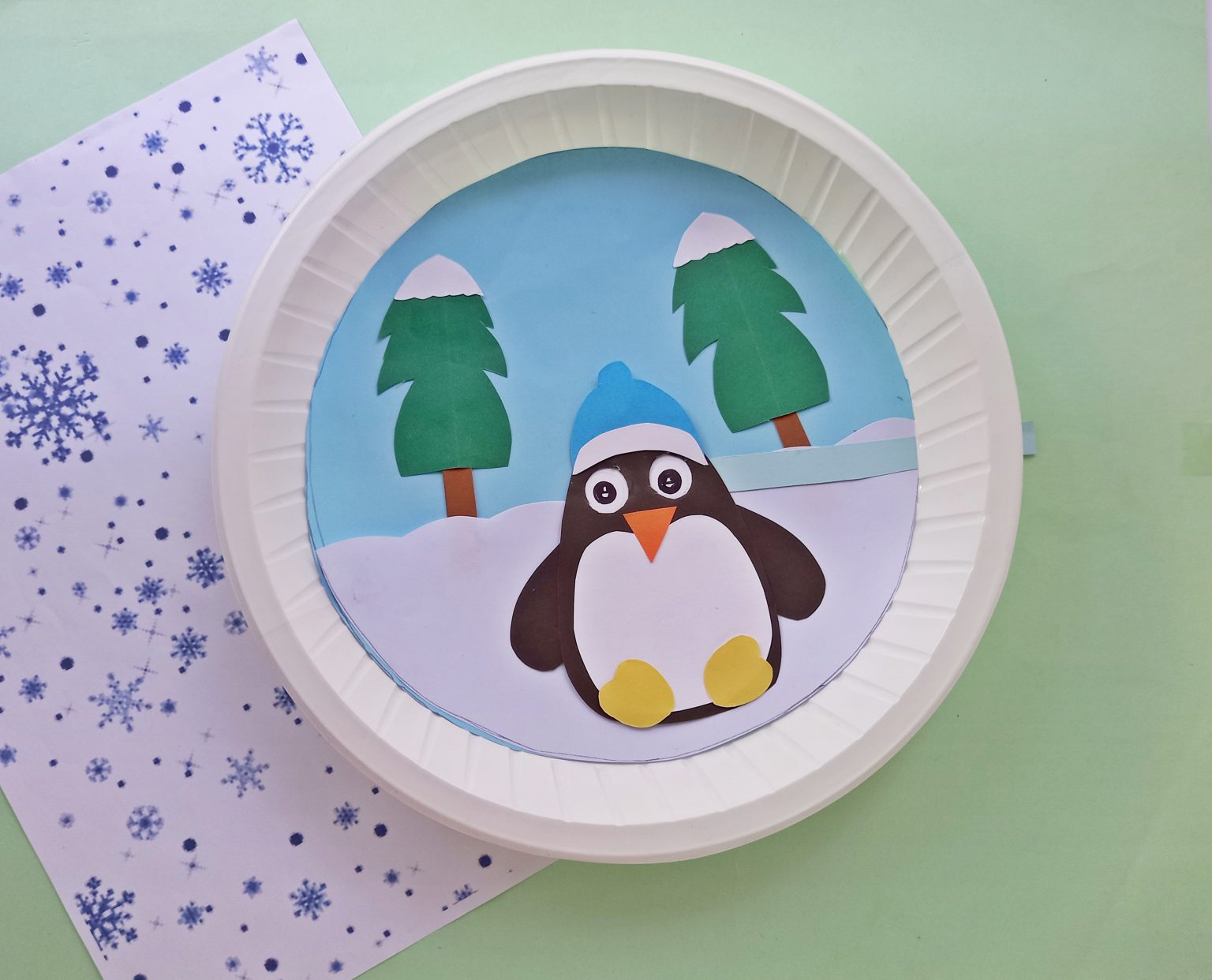 Moving Eyes Penguin Paper Plate Craft