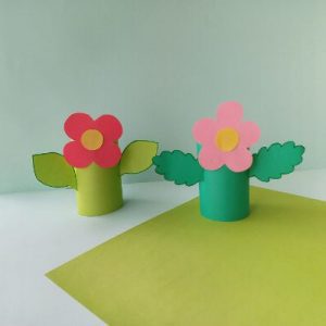 Toilet Paper Flower Craft - Easy Crafts For Kids